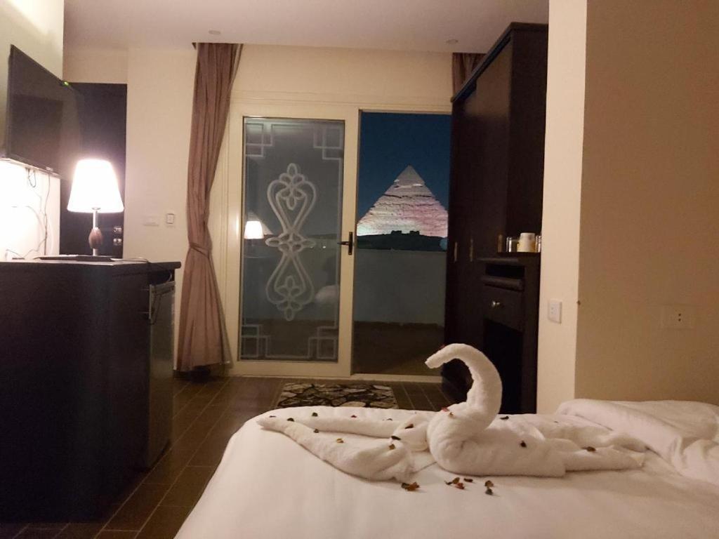Pyramids Plateau Inn Giza Extérieur photo