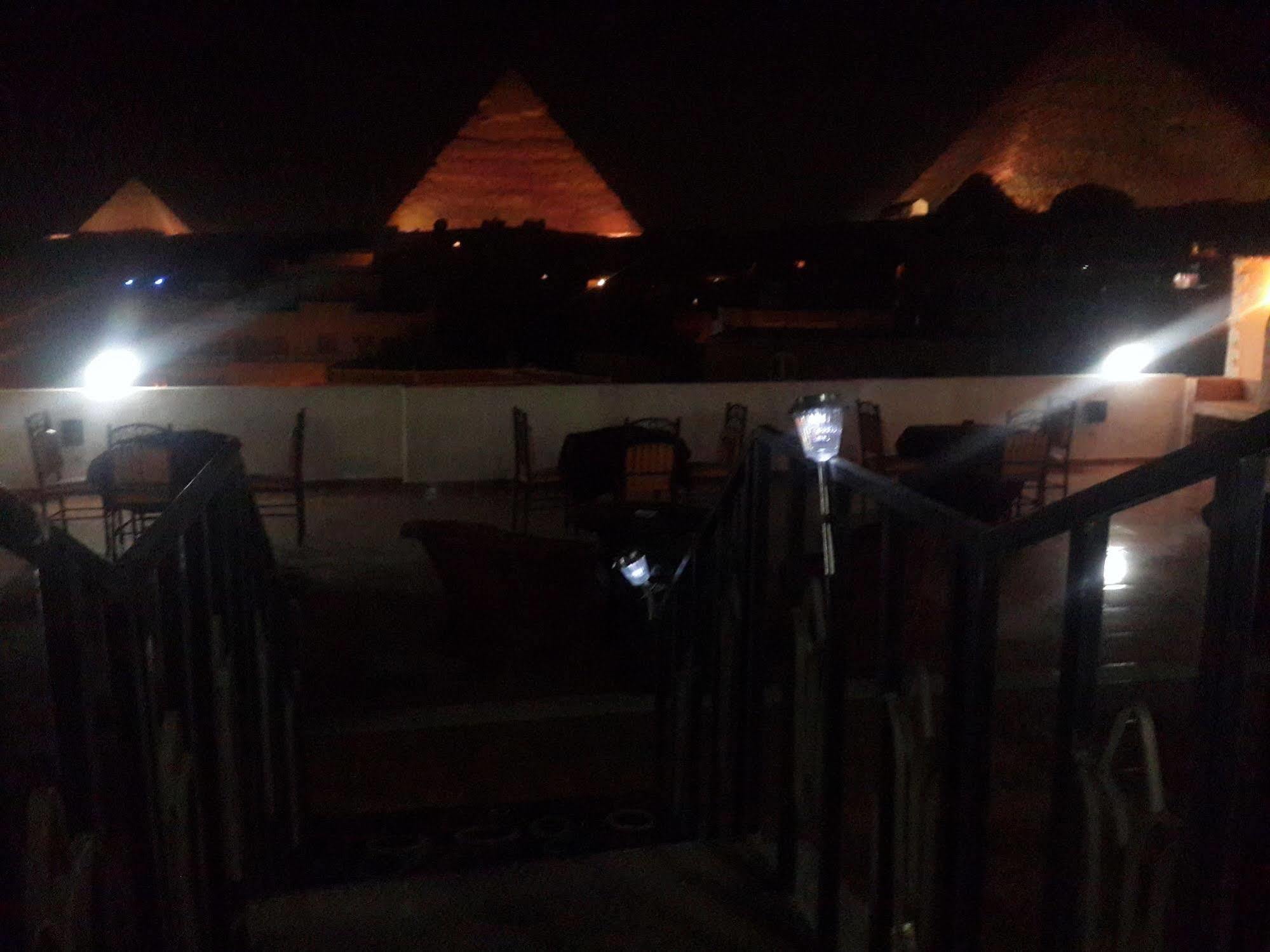 Pyramids Plateau Inn Giza Extérieur photo