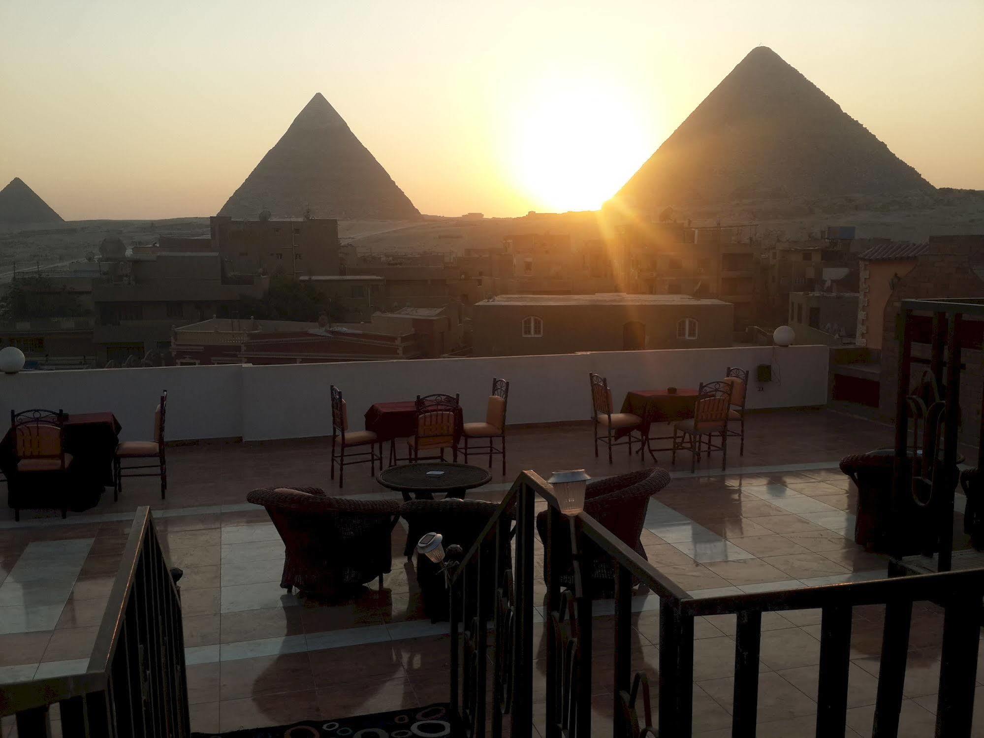 Pyramids Plateau Inn Giza Extérieur photo